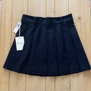 Aritzia Sunday Best Pleated Micro Skirt | NWT Sz 2